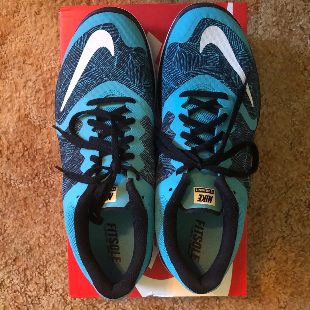 Nike FS Lite Run 3 Sneakers